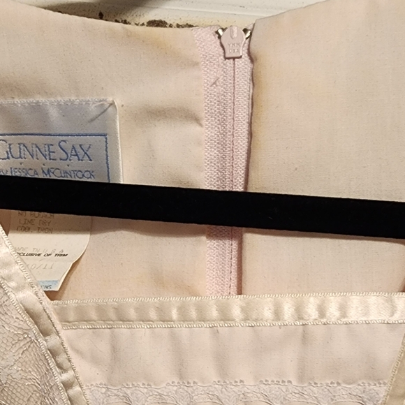 Vintage Dress - Picture 4 of 6